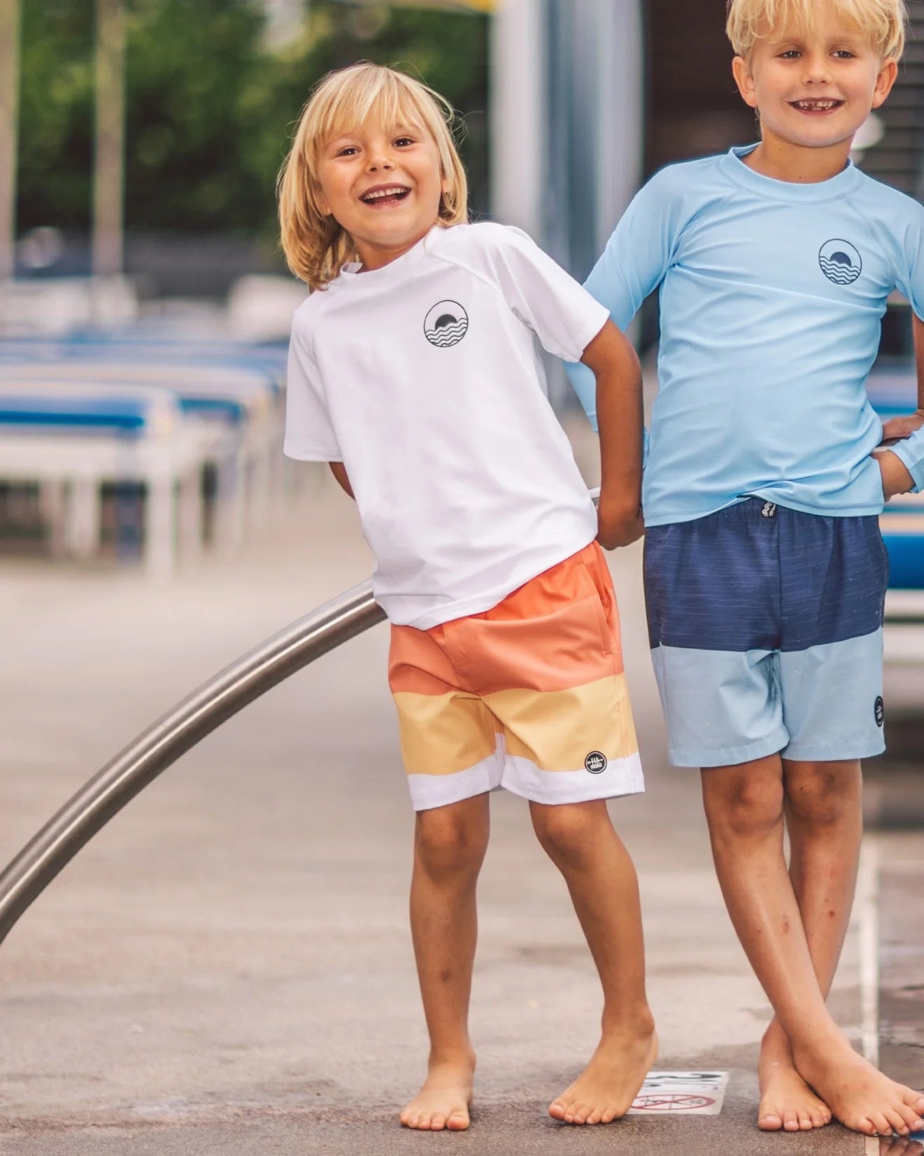 F4A | Wave Stripe Lined Volley Trunk | Melon