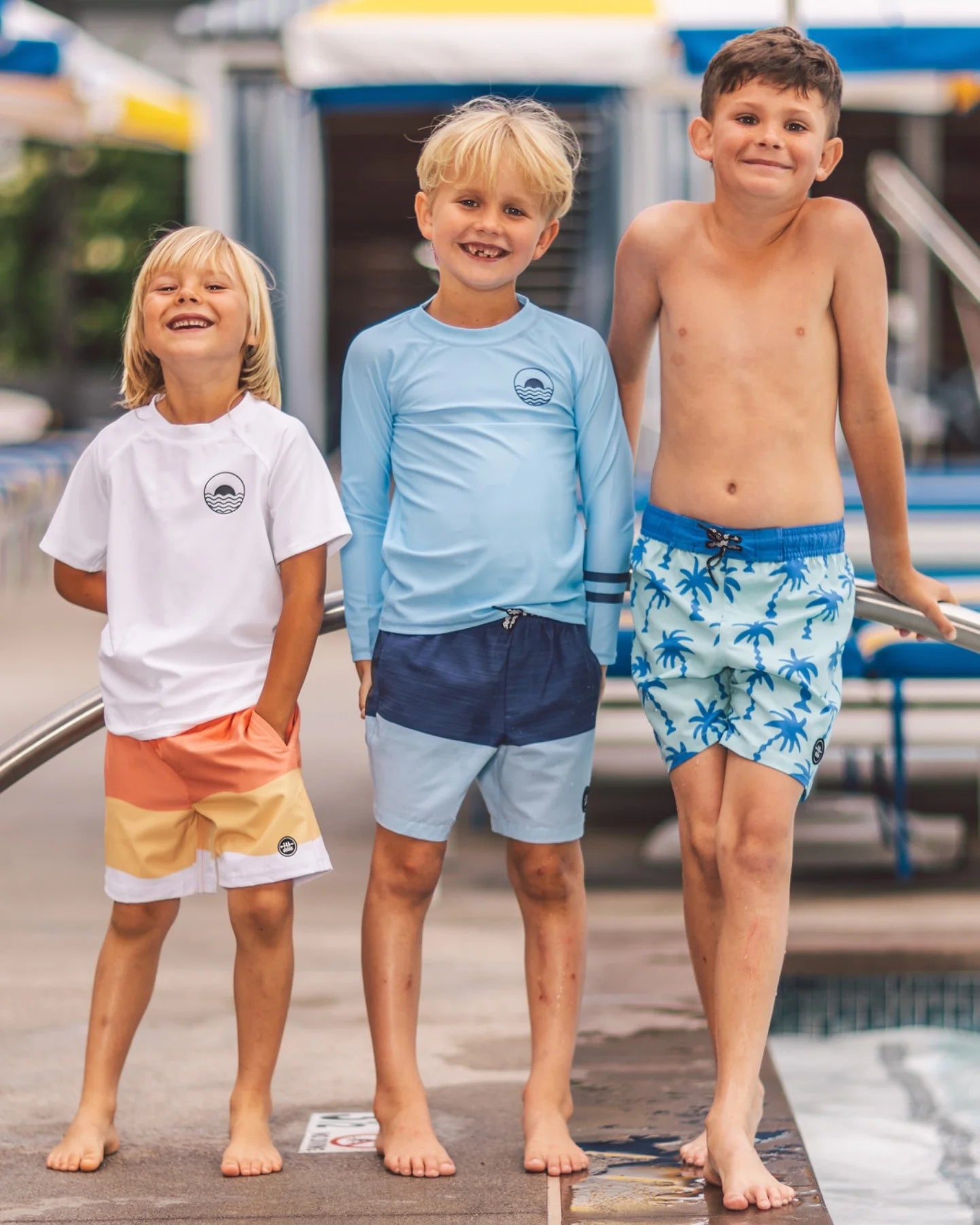 F4A | Wave Stripe Lined Volley Trunk | Melon