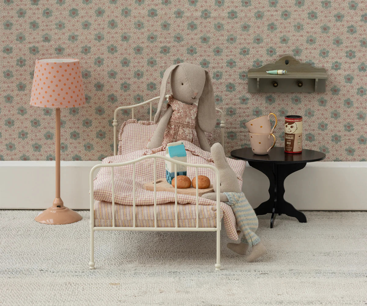 Maileg | Bed - Miniature | Dark Rose