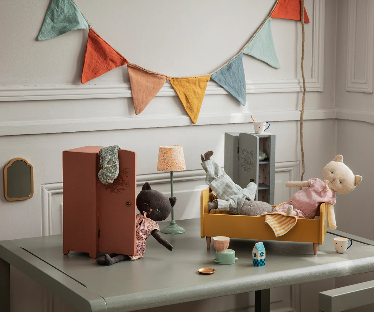 Maileg | Closet - Miniature | Grey/Mint