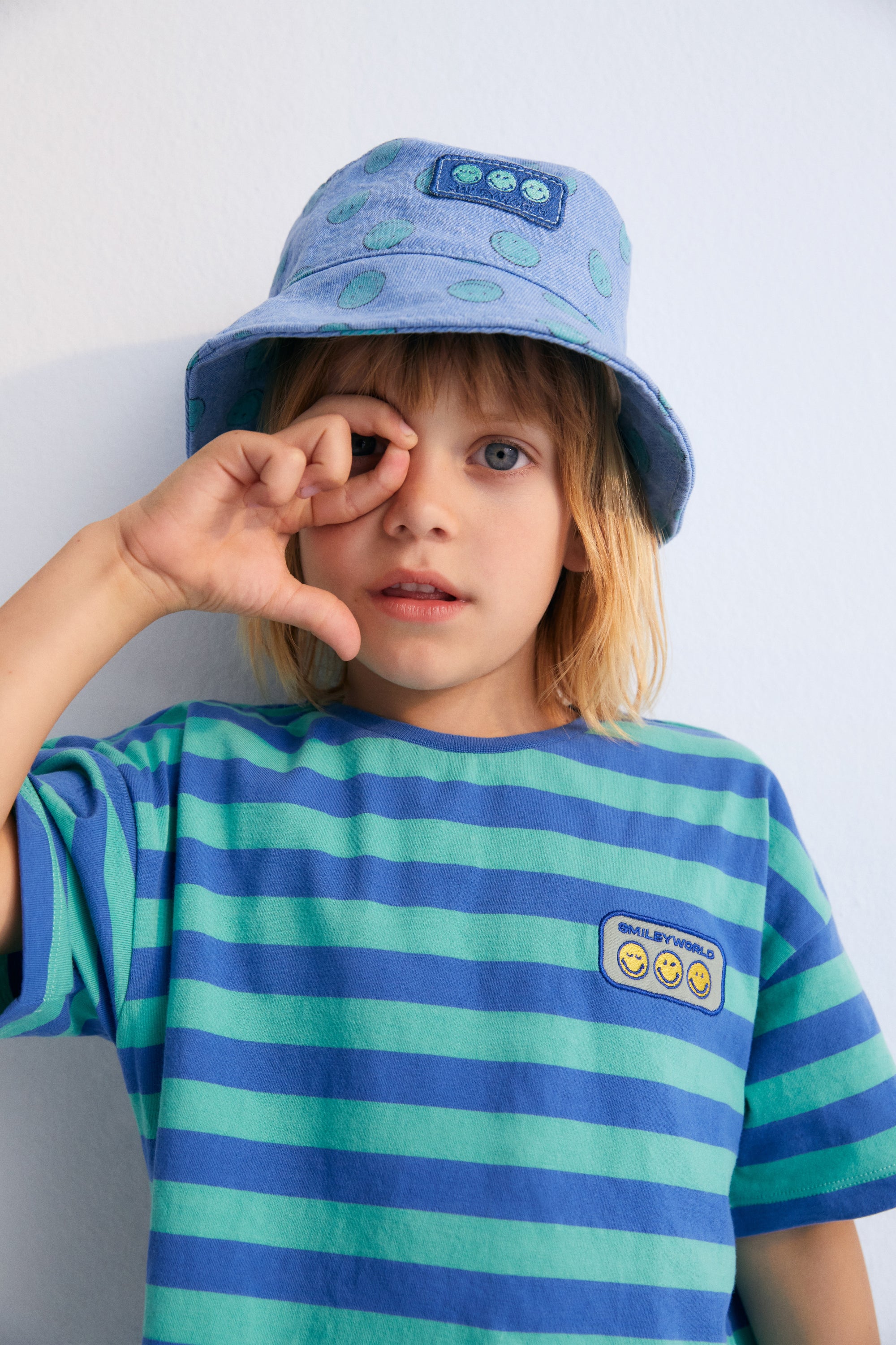 TheNewSociety-SS25-SmileyTShirt-StripesCobalt