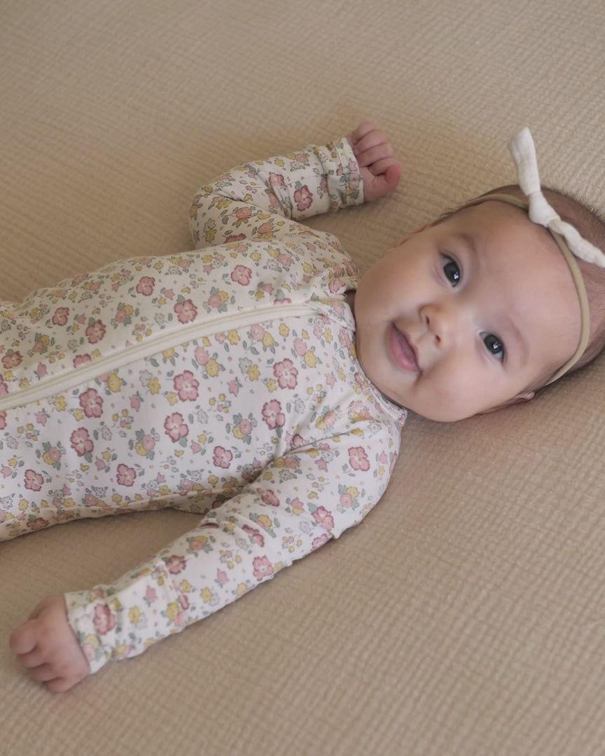 Quincy Mae | Bamboo Zip Footie | Bloom