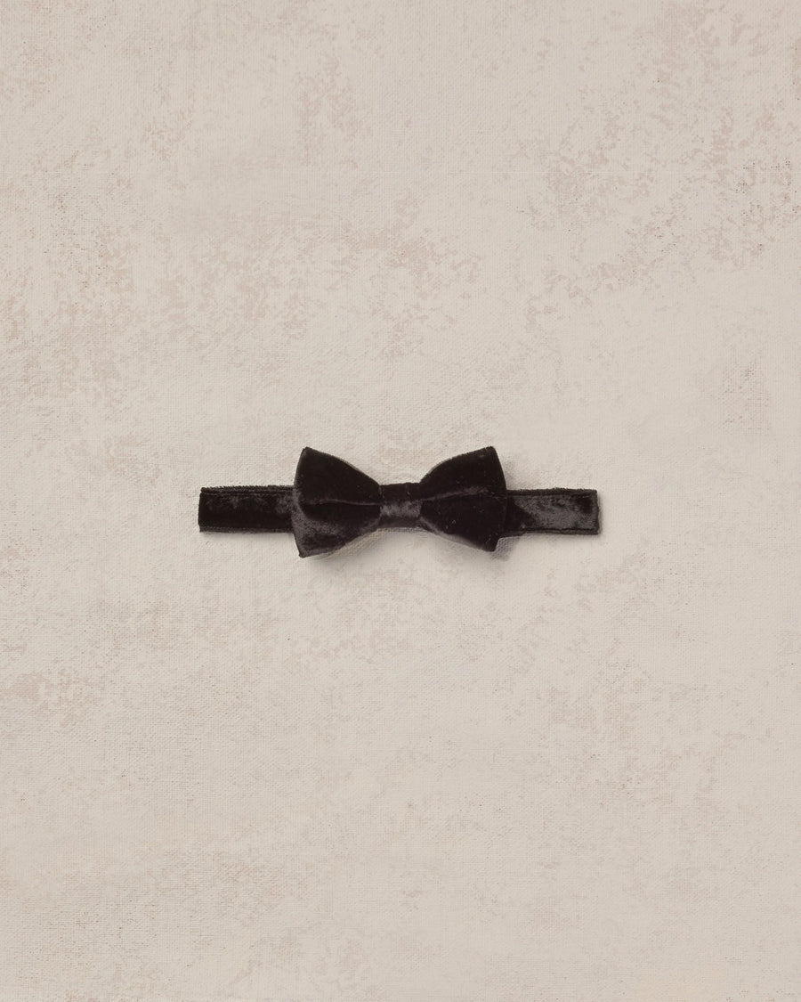 bow tie || black