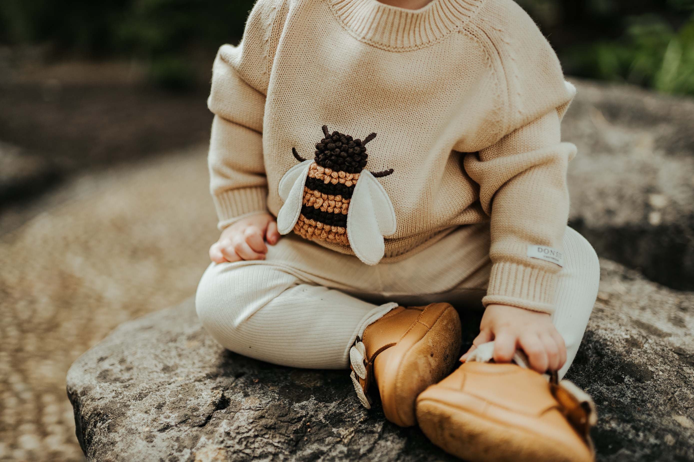 DONSJE ~ Valenthe Sweater | Bee – Looby Doo DONSJE ~ Valenthe Sweater | Bee – Looby Doo