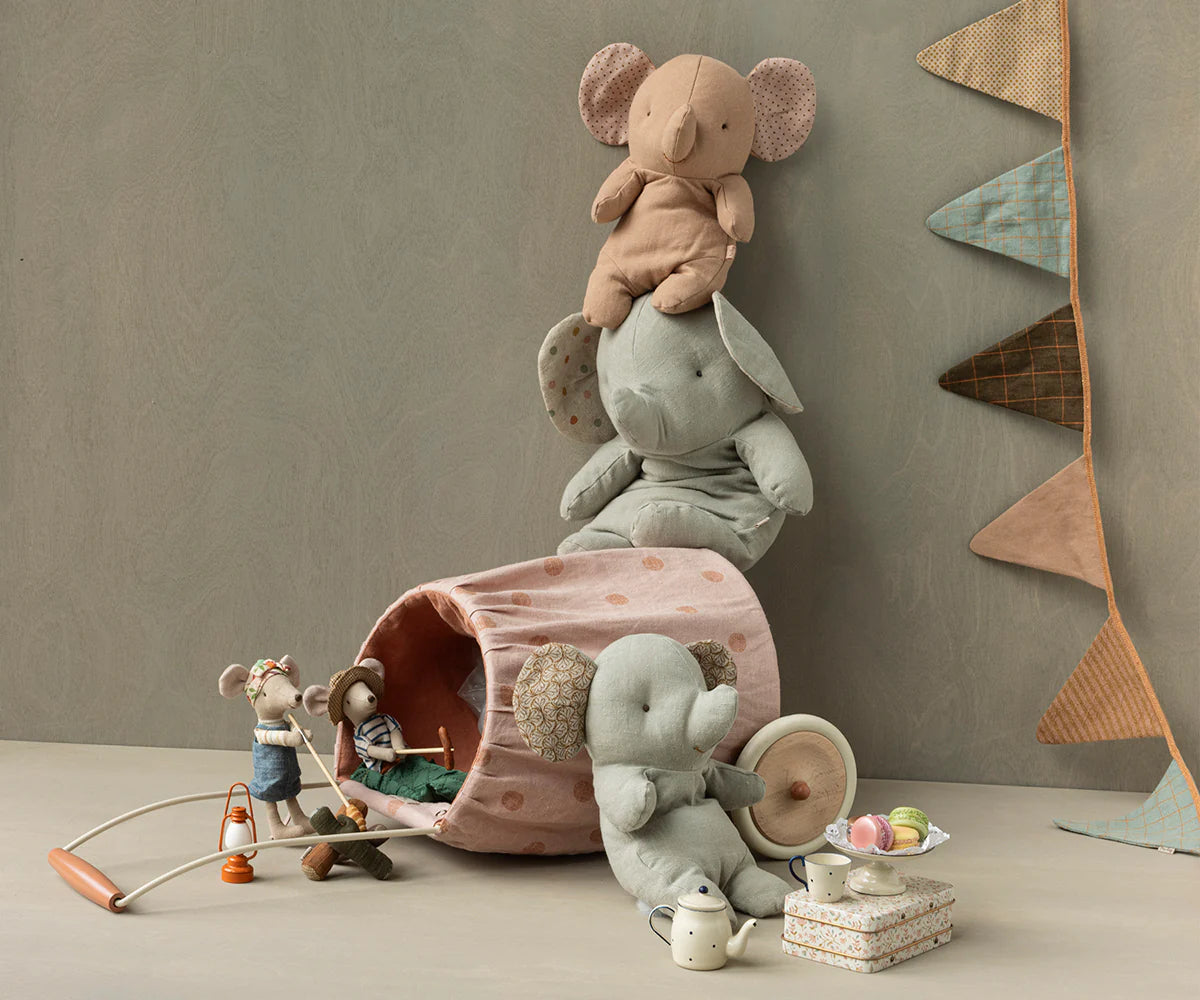 Maileg | Hiker Mouse - Big Brother | Brown 