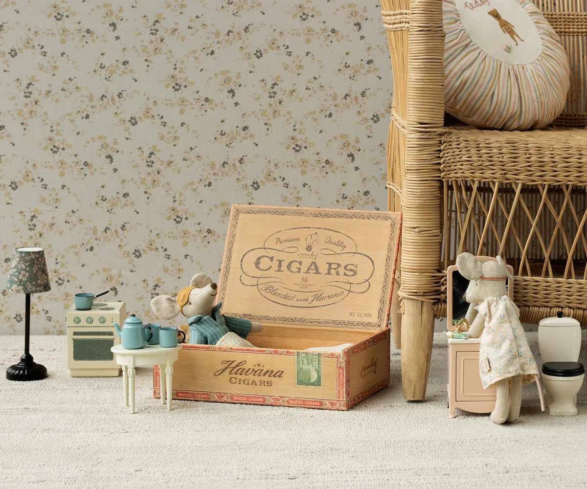 Maileg | Mum and Dad Mice in Cigar Box
