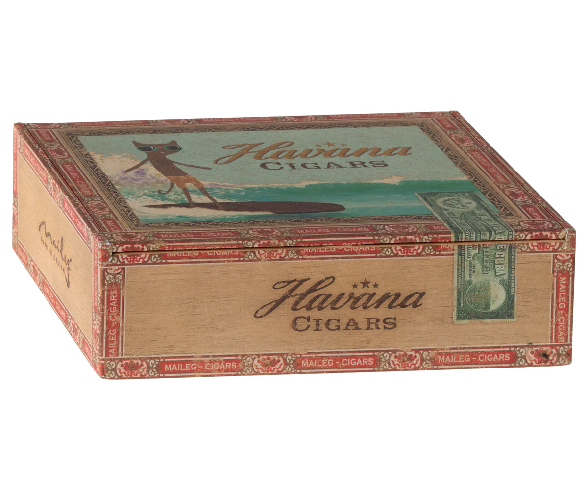 Maileg | Mum and Dad Mice in Cigar Box