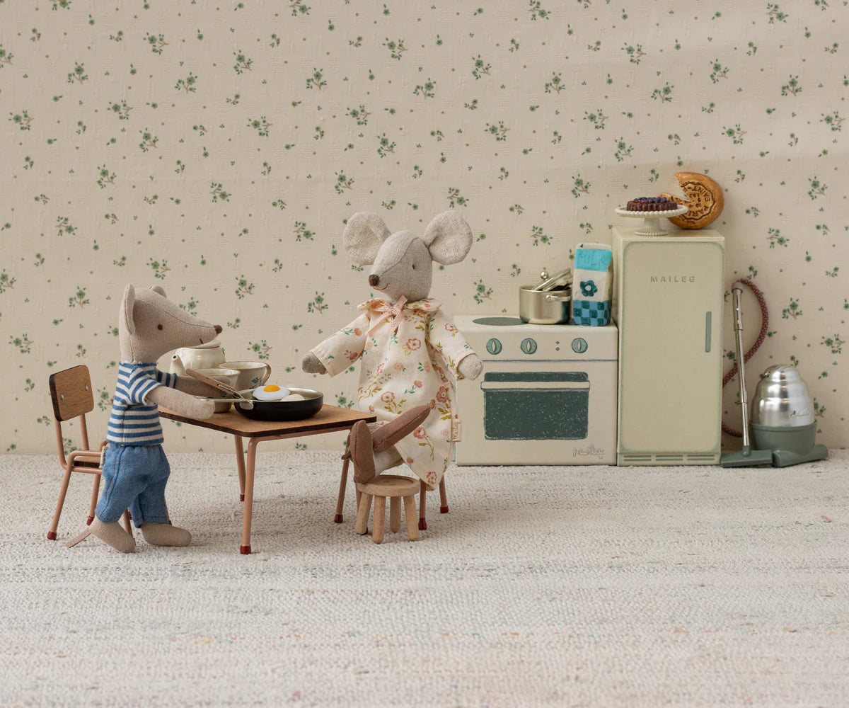 Maileg | Table and Chair Set - Mouse | Dark Powder 