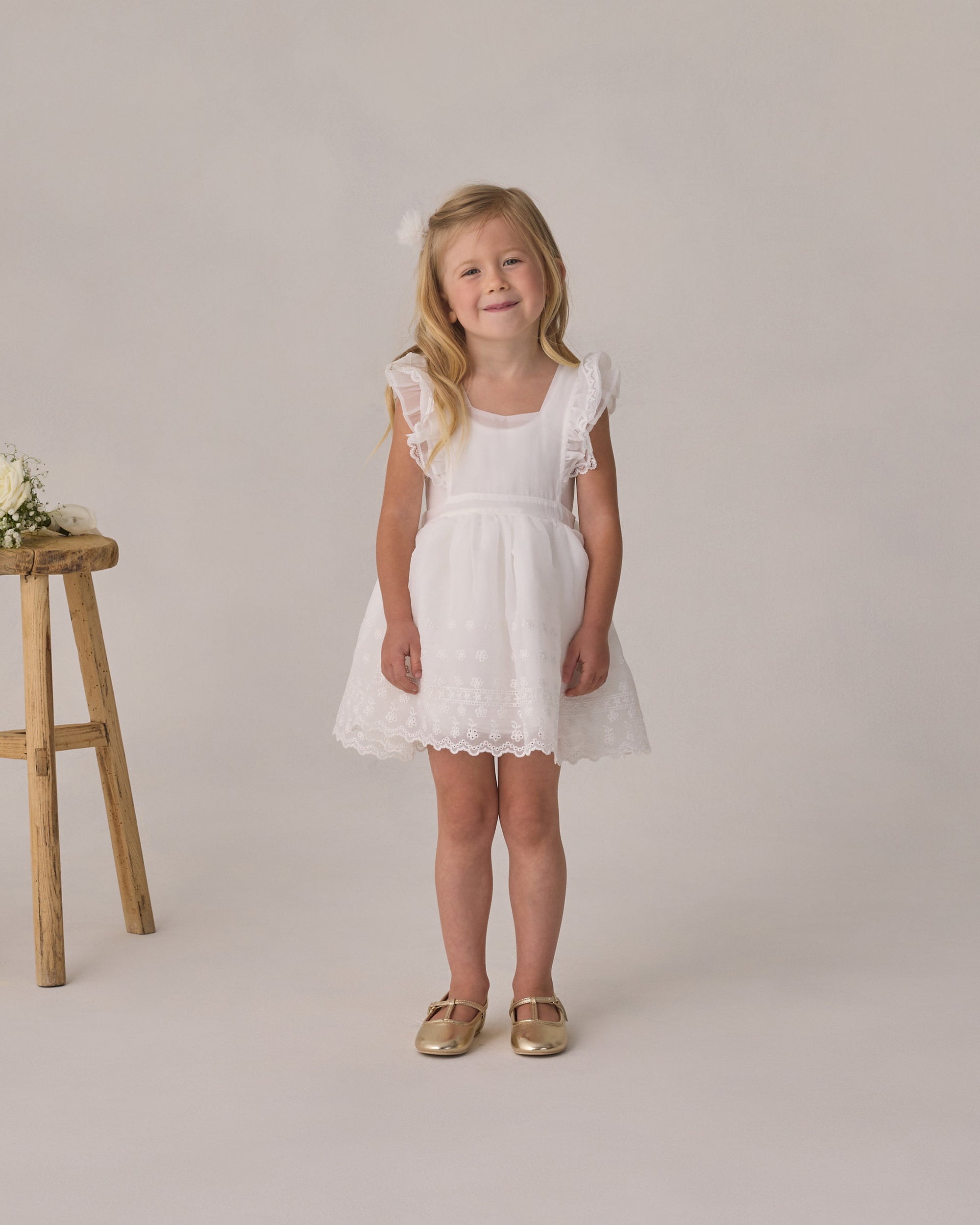 Pom Pom Pins | Ivory, Pearl