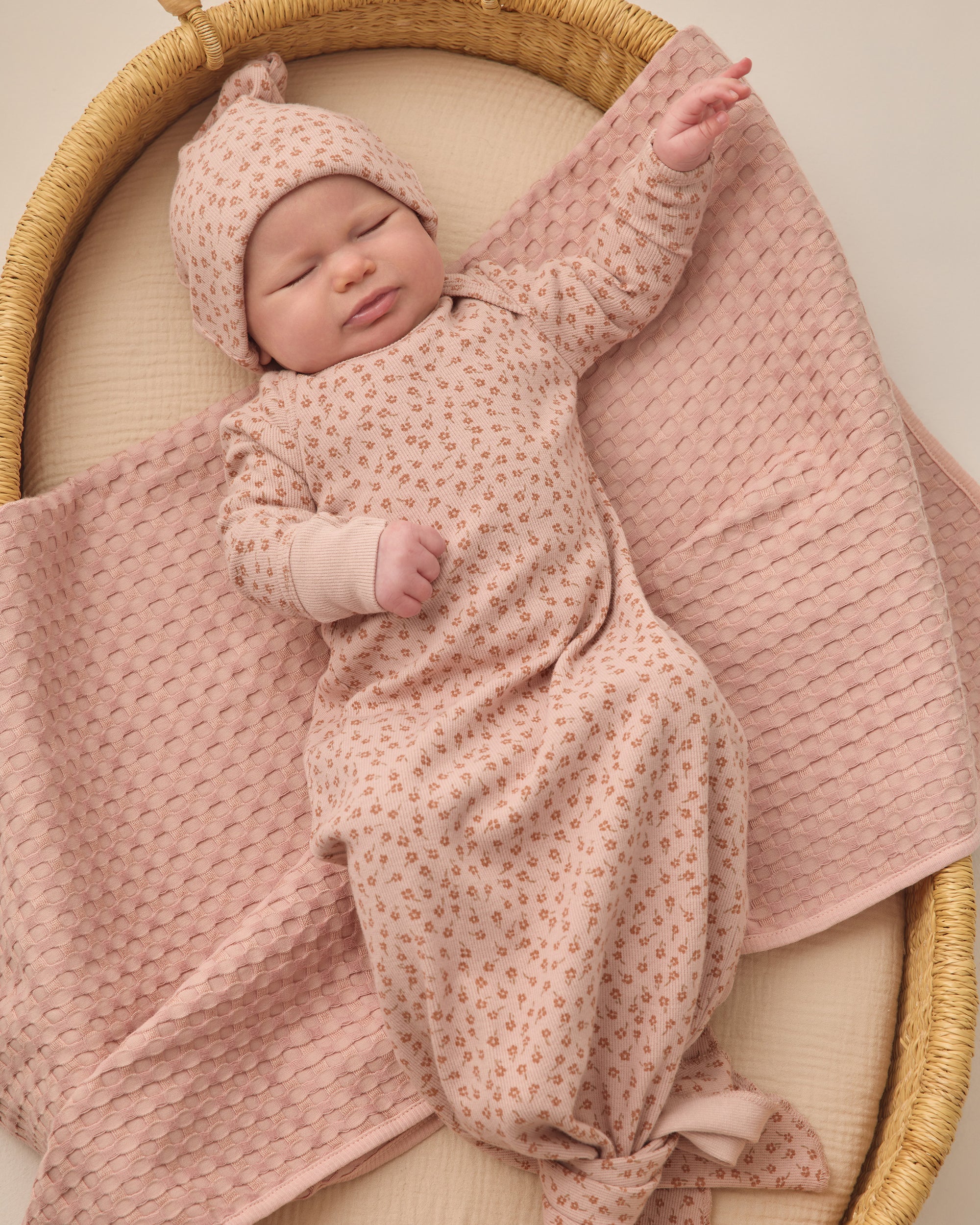 Knotted Baby Gown + Hat Set | Posy