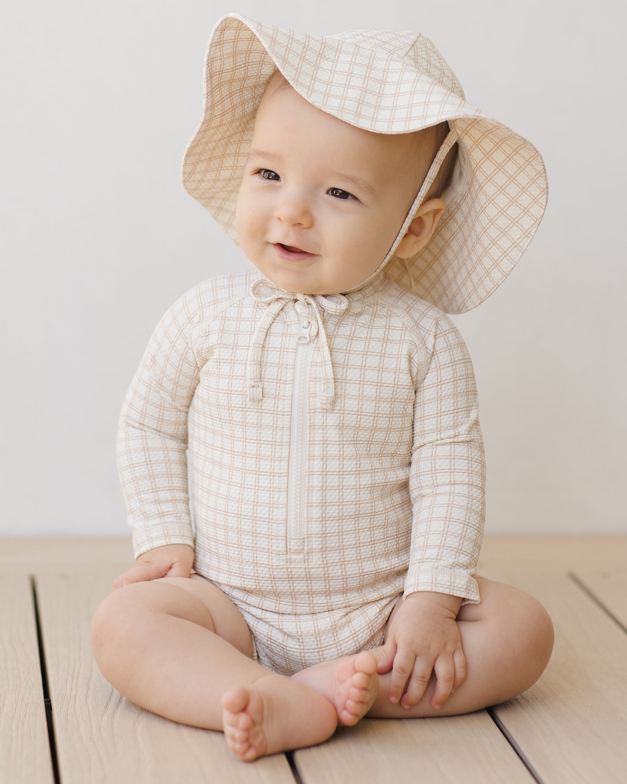 QM | SS25 D2 | Sun Hat | Oat Check 