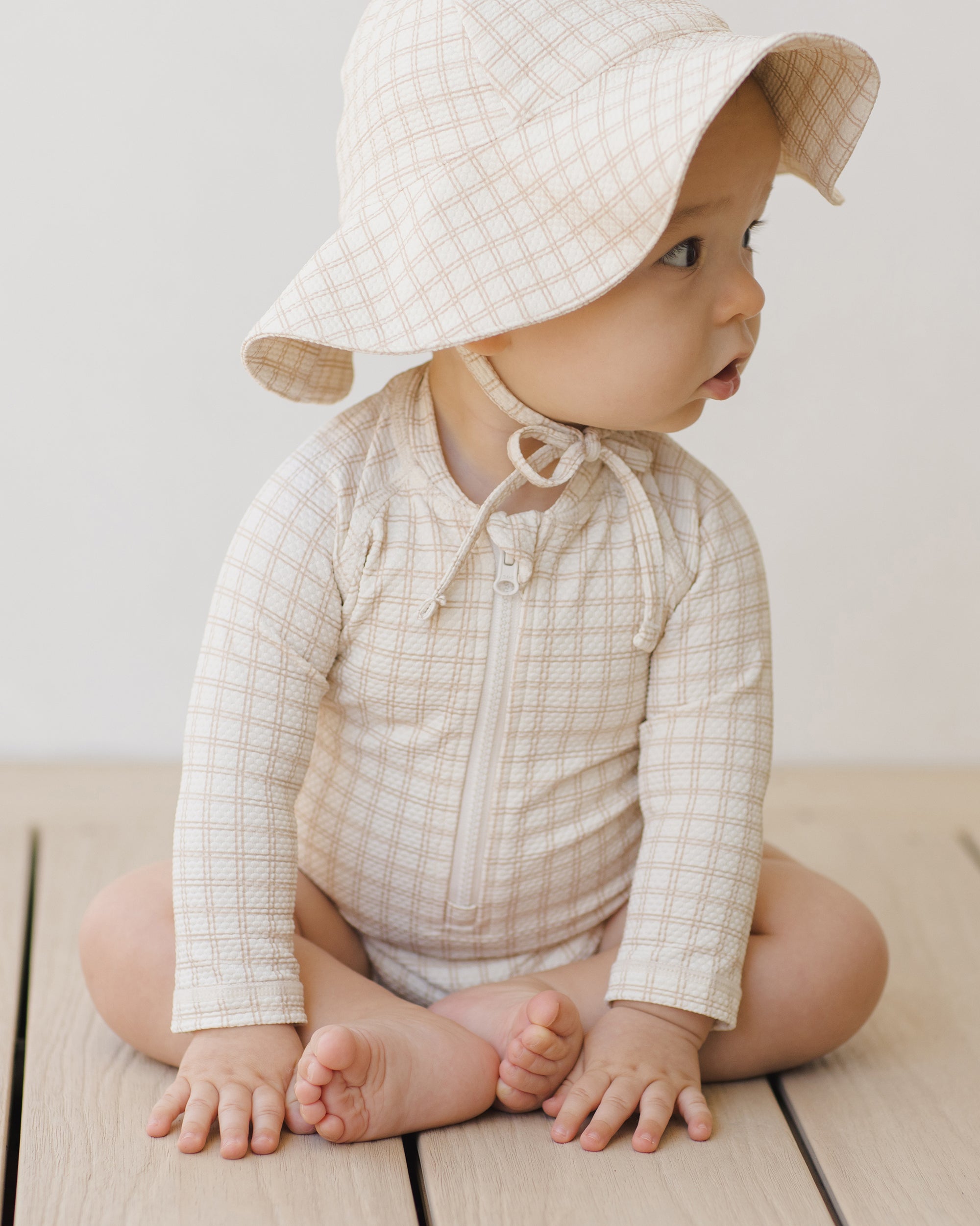 QM | SS25 D2 | Sun Hat | Oat Check 