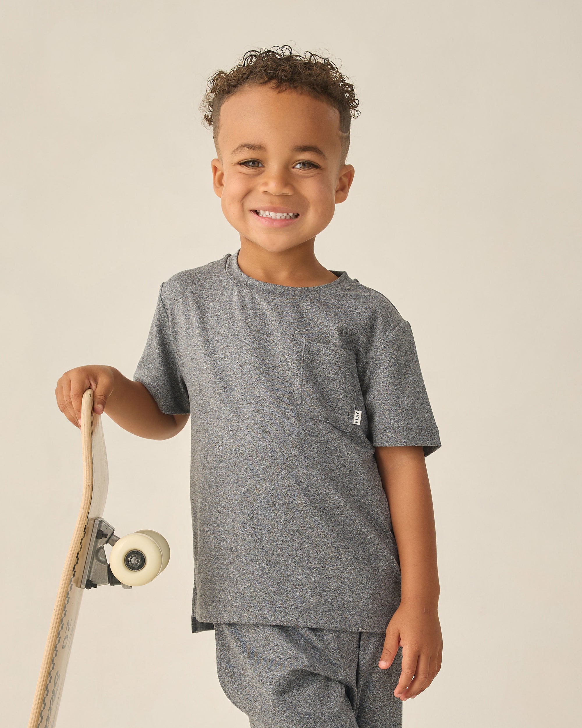 Cove Essential Pocket Tee | Heathered Black
