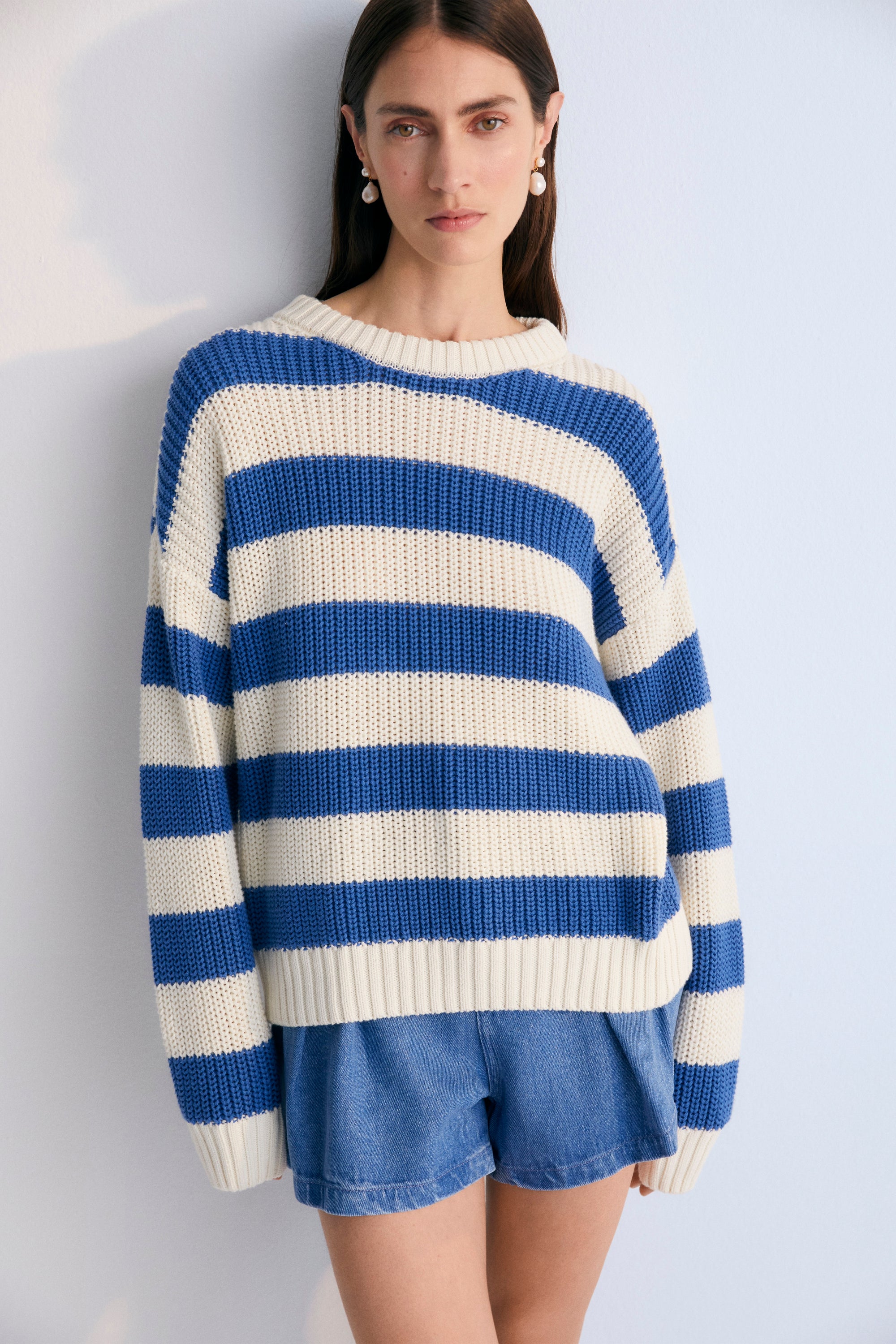 TheNewSociety-SS25-WomanLetoJumper-Cobalto