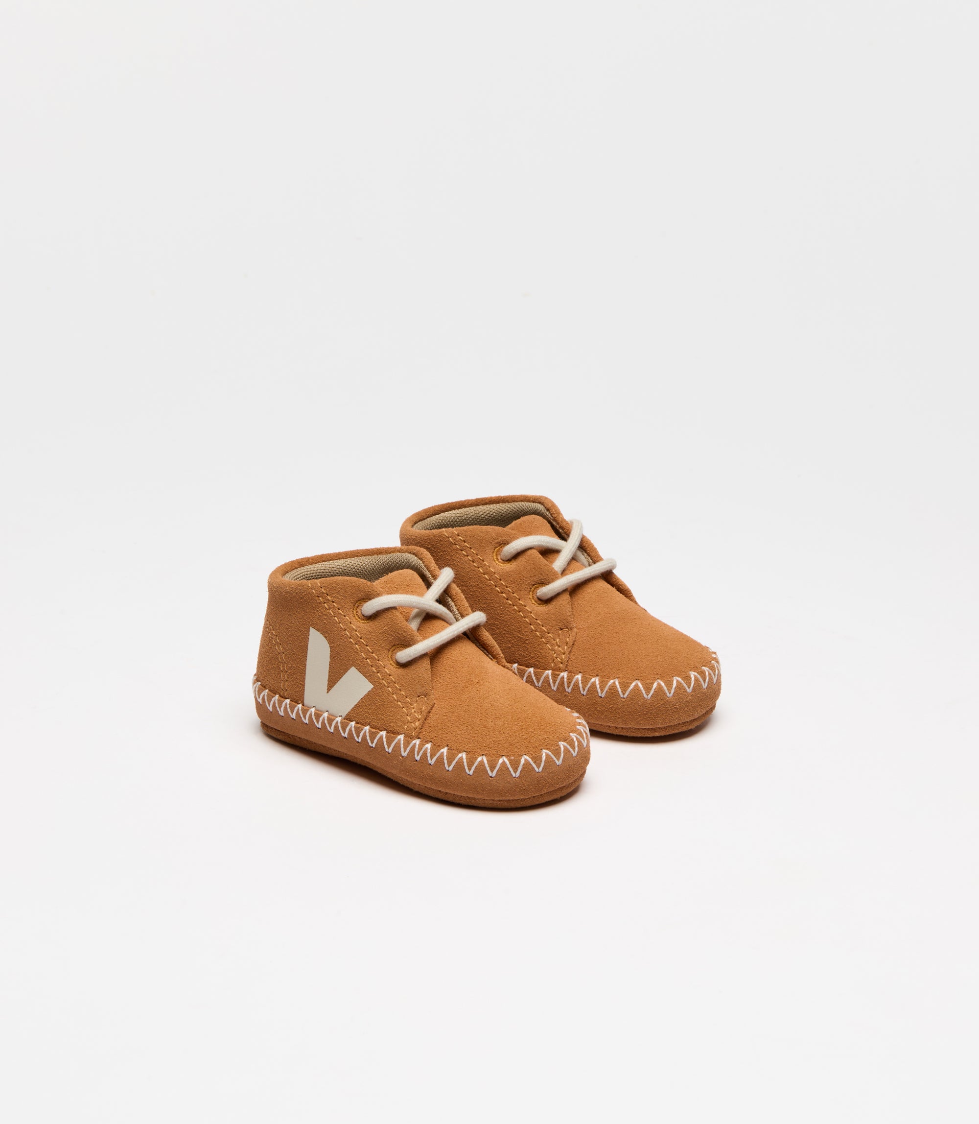 Veja | SS25 | Baby Suede | Umber Pierre 