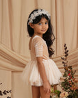 Thea Tutu | Antique