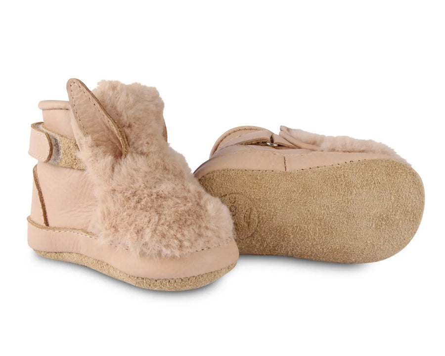 Richy Lining | Winter Bunny