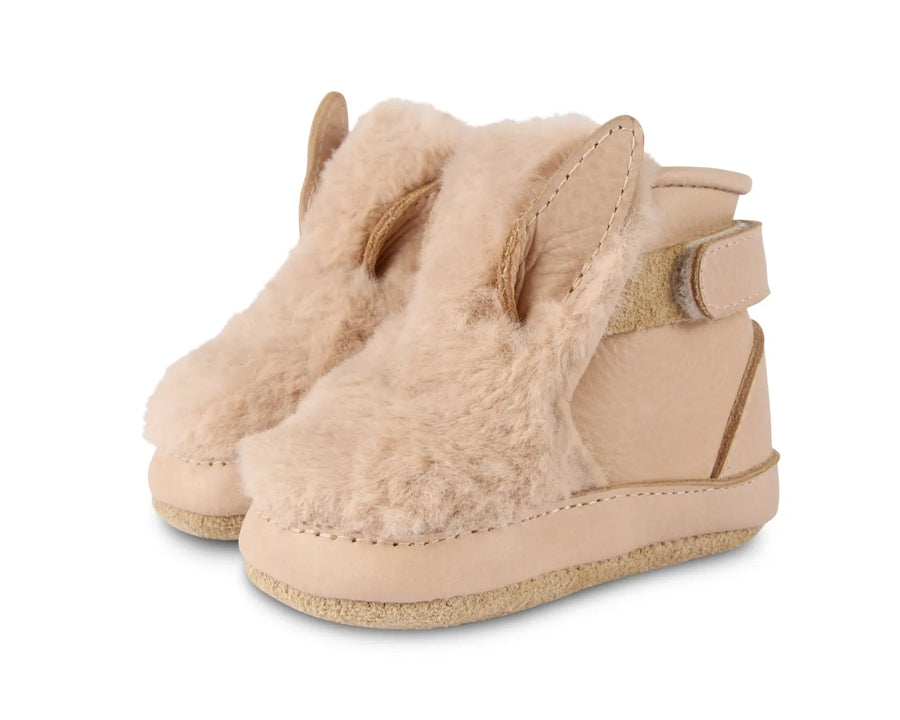 Richy Lining | Winter Bunny