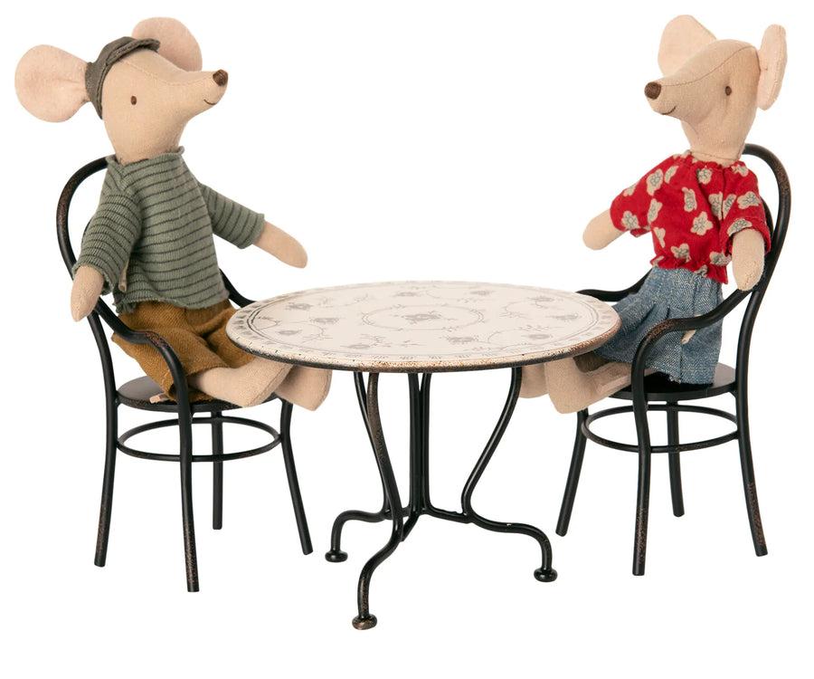 Dining Table Set with 2 Chairs | Mouse